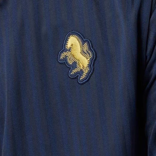Camisa Juventus Terrace Icons 25/26 - Torcedor Adidas Masculina - Azul com detalhes em branco