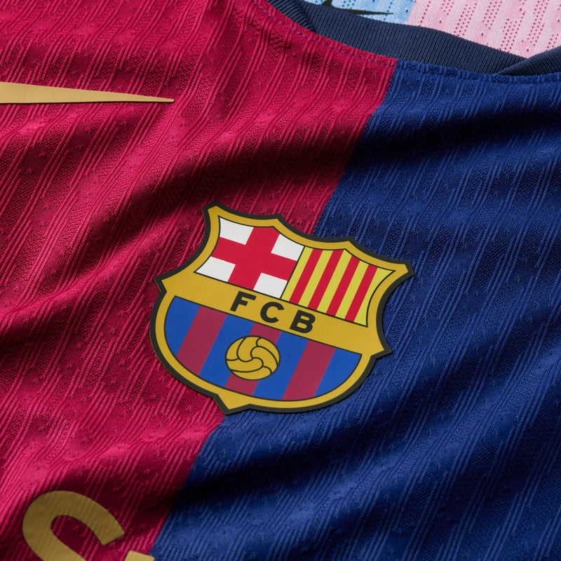 Camisa Barcelona I 24/25 - Jogador Nike Masculina - Azul e vermelha